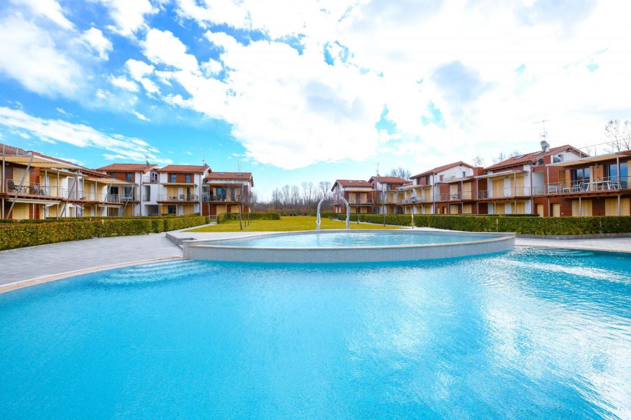 Borgo Gasparina Family Apartments Castelnuovo del Garda Luaran gambar