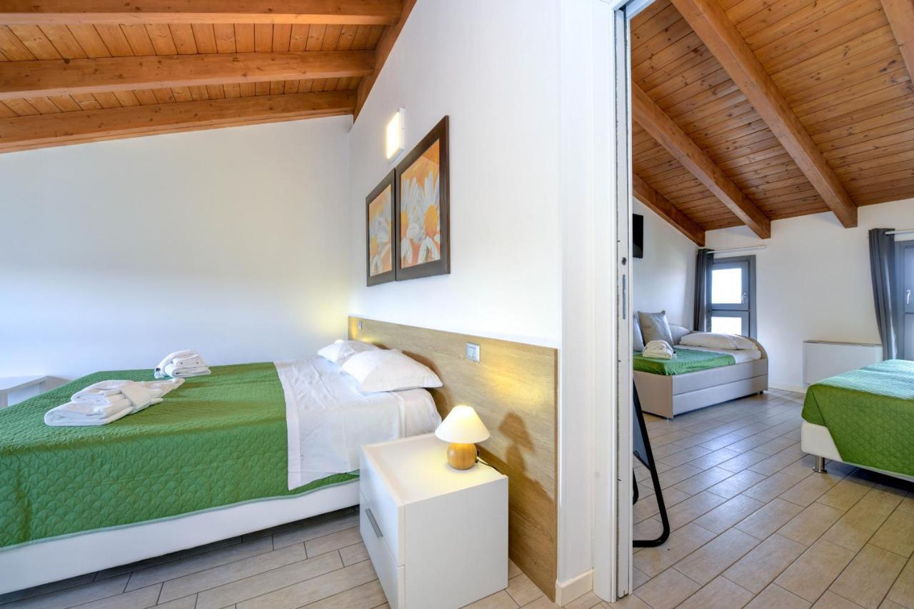 Borgo Gasparina Family Apartments Castelnuovo del Garda Luaran gambar