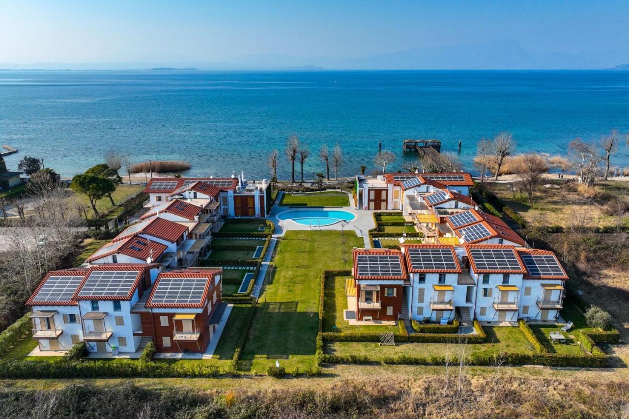 Borgo Gasparina Family Apartments Castelnuovo del Garda Luaran gambar