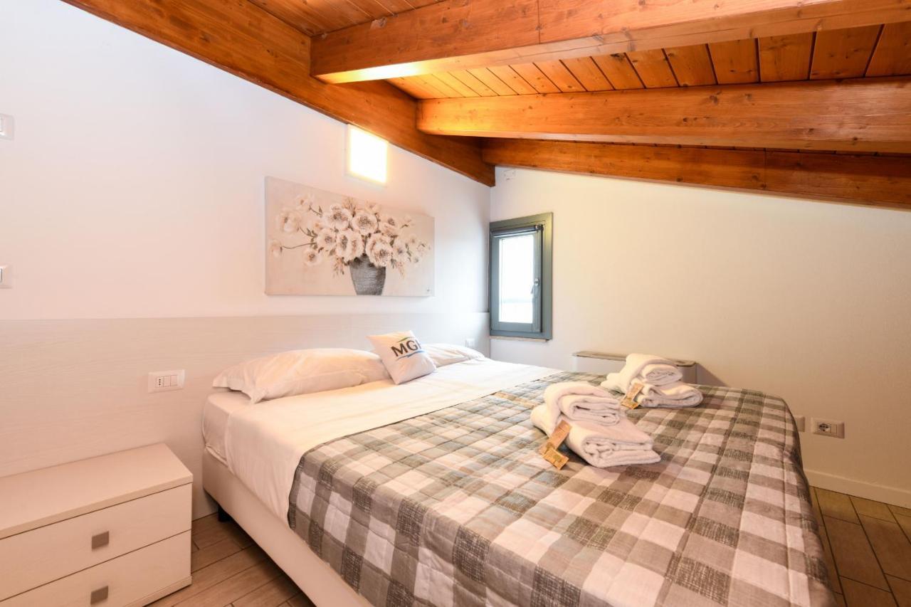 Borgo Gasparina Family Apartments Castelnuovo del Garda Luaran gambar