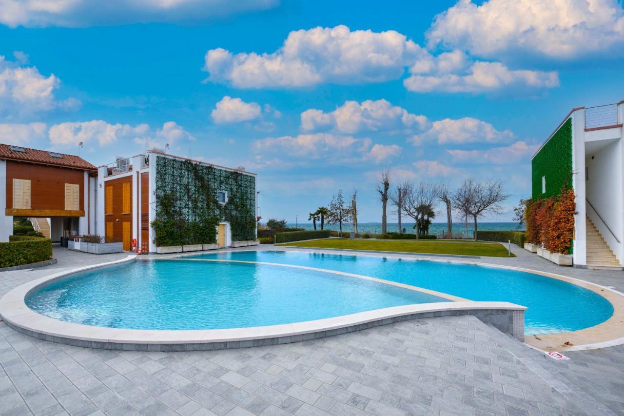 Borgo Gasparina Family Apartments Castelnuovo del Garda Luaran gambar