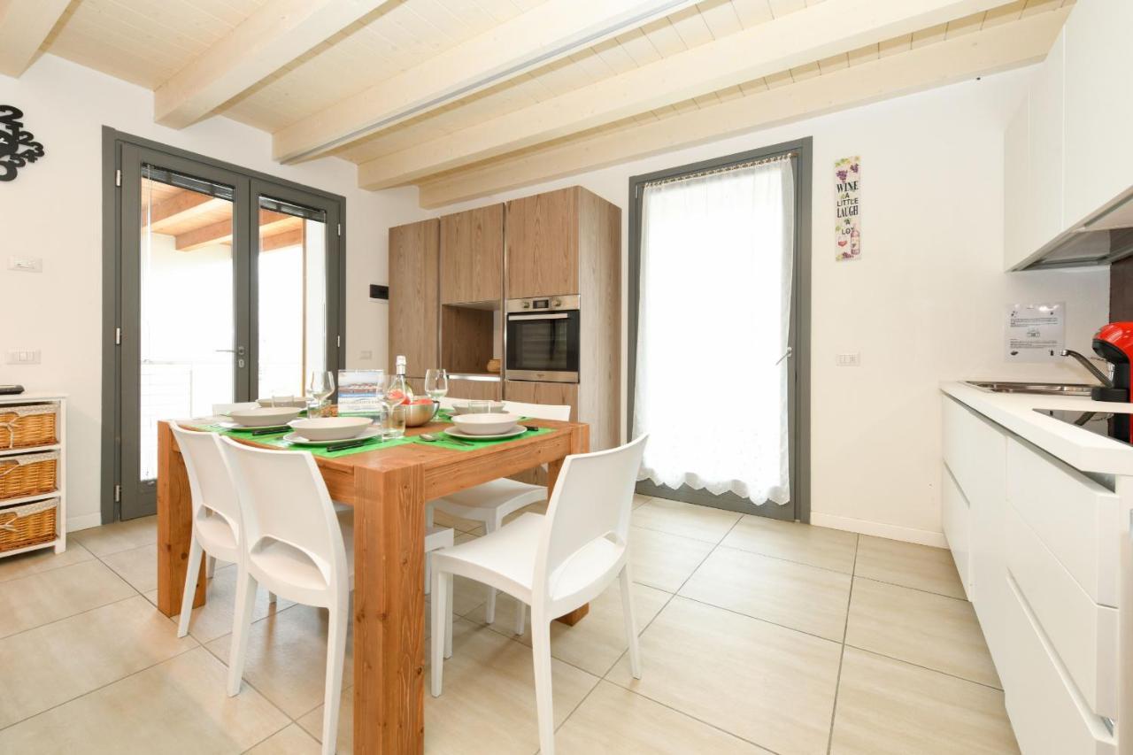 Borgo Gasparina Family Apartments Castelnuovo del Garda Luaran gambar