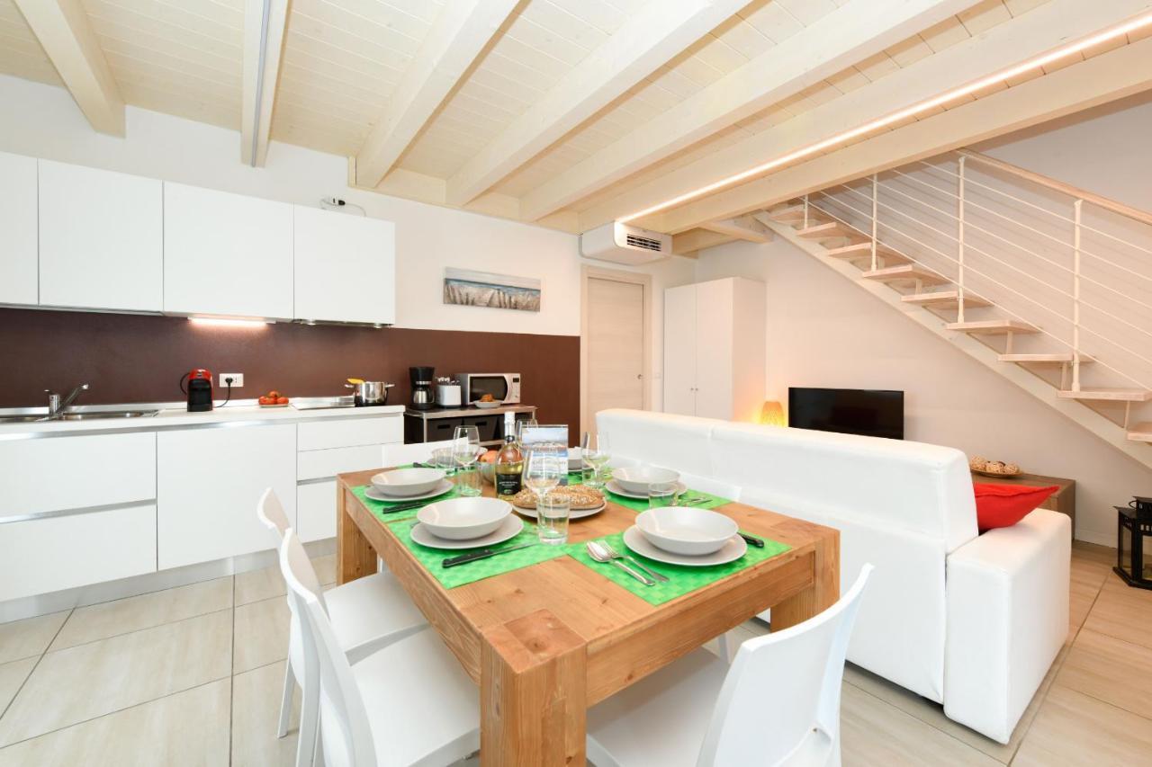 Borgo Gasparina Family Apartments Castelnuovo del Garda Luaran gambar