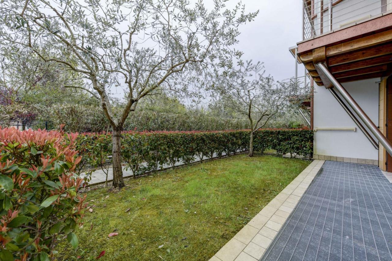 Borgo Gasparina Family Apartments Castelnuovo del Garda Luaran gambar